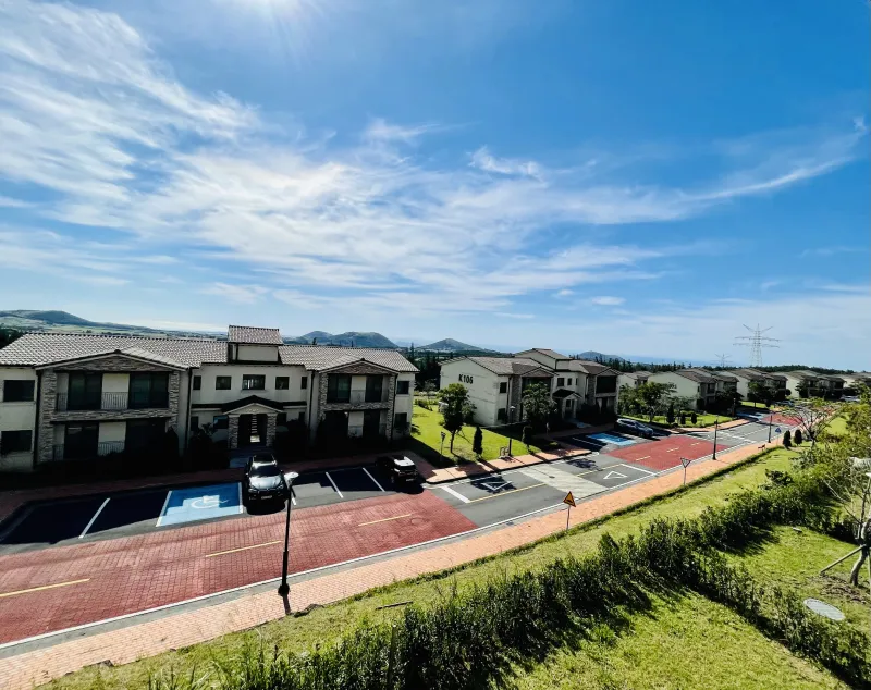 [Hallim, Jeju] A luxury resort nestled in nature, located near #Saebyeol Oreum and #Jejudang Cafe. 18