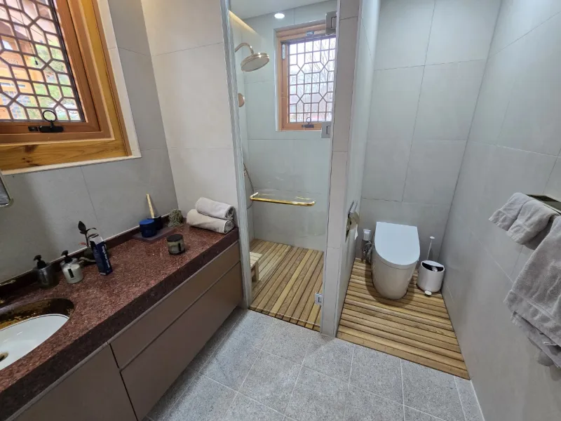 [Gwangju] Premium Hwangjangmok Hanok with Paldang Lake in the Background 6