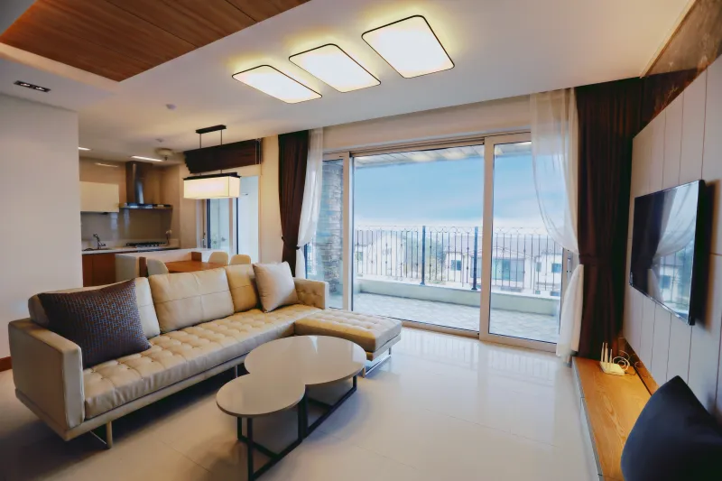 [Hallim, Jeju] A luxury resort nestled in nature, located near #Saebyeol Oreum and #Jejudang Cafe. 12