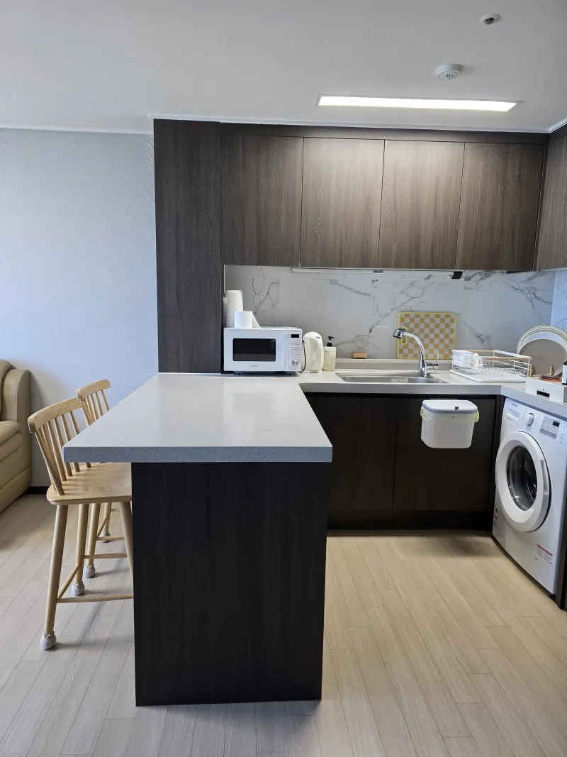 [Suyeong, Busan] Gwangalli Beach 10 seconds from my house, full-service ocean view. 9