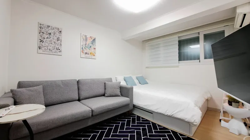 [Gangnam, Seoul] Clean, modern accommodation near Yeoksam Station 3