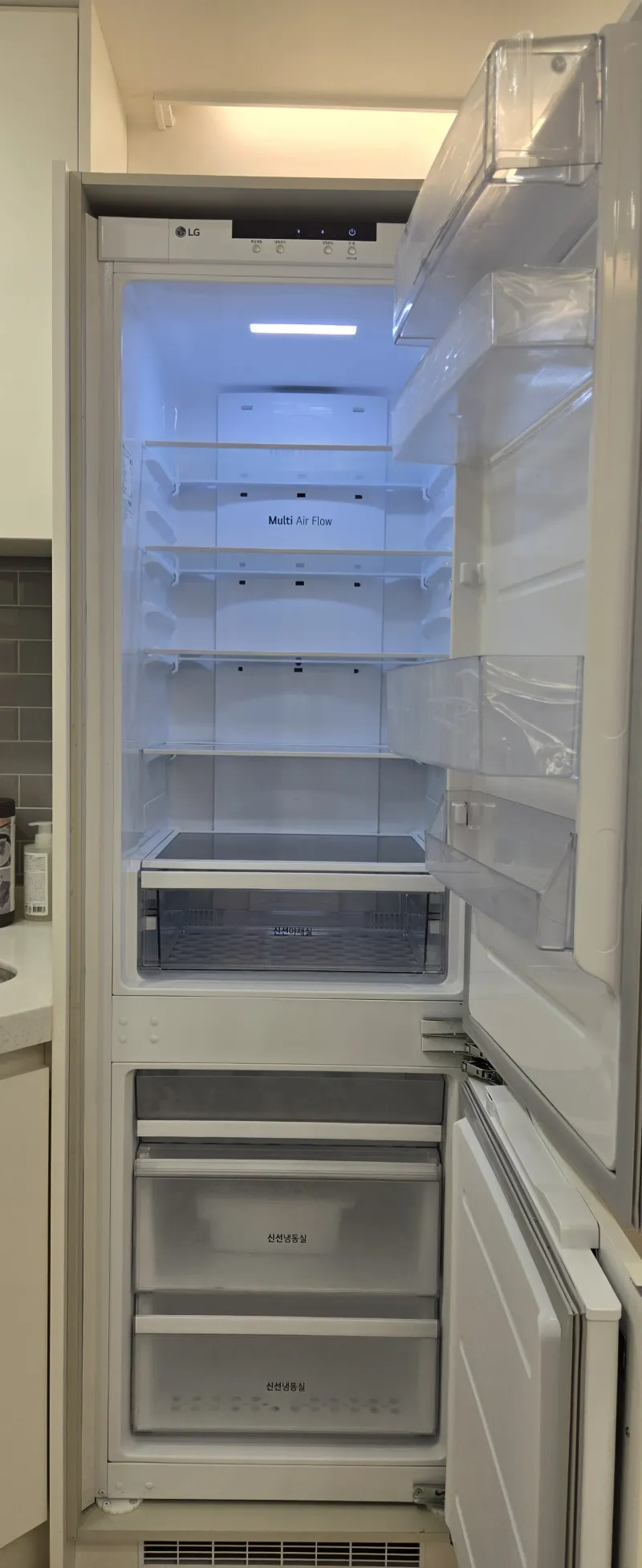 [Eunpyeong, Seoul] 10 minutes from Hongdae, 3 minutes walk from Saejeol Station, newly built two-room apartment for up to 4 people 25