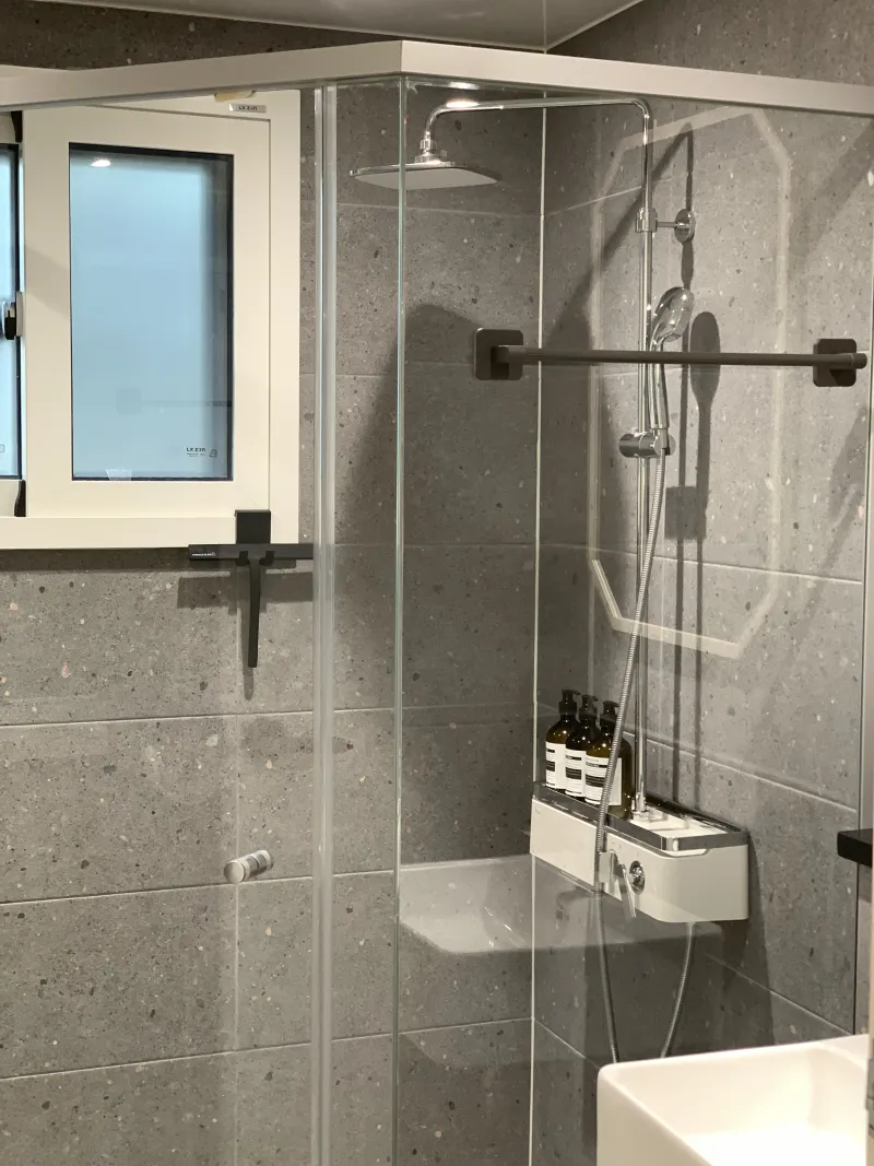[Yongsan, Seoul] 3-minute walk from Samgakji Station 74
