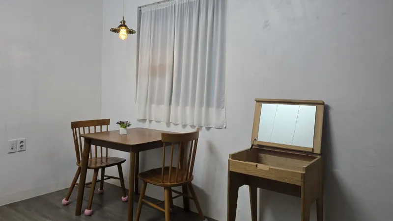 [Yongsan, Seoul] Seoul Station / Sookmyung Women's Univ. Station, 2nd and 3rd floors, maximum 3 people 18