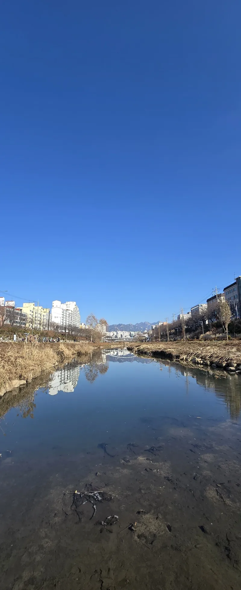 [Eunpyeong, Seoul] 10 minutes from Hongdae, 3 minutes walk from Saejeol Station, newly built two-room apartment for up to 4 people 35
