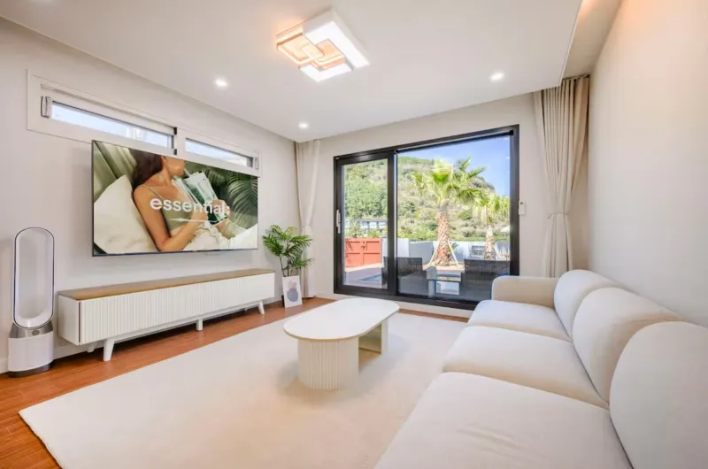 [Seongsan, Seogwipo] Luxury newly built private heated pool house 7
