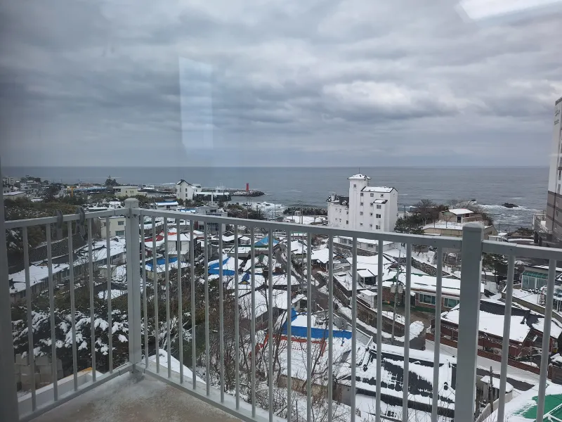 [강원 강릉] 소돌항이 내려다 보이는 언덕위 오션뷰빌라 22