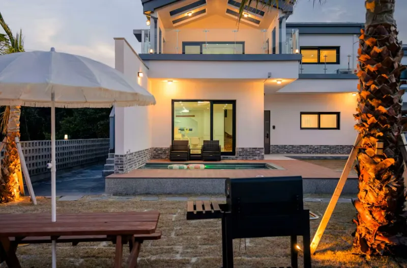 [Seongsan, Seogwipo] Luxury newly built private heated pool house 47
