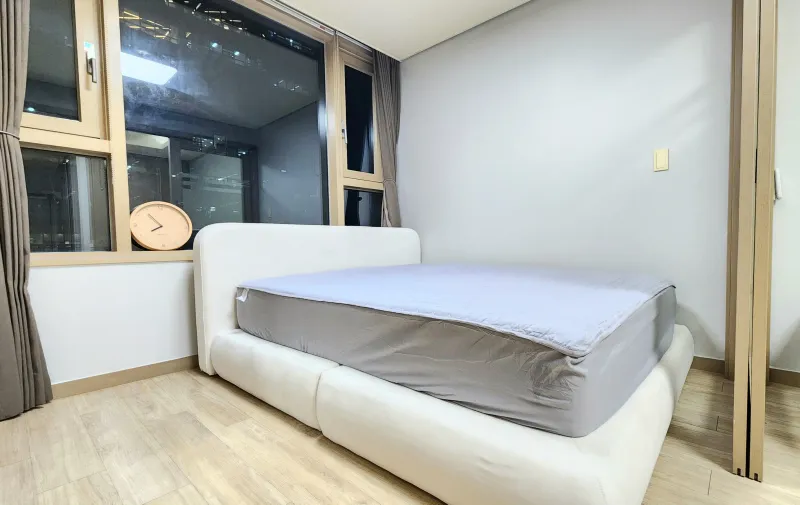 [Gangnam, Seoul] Our house is connected to Gangnam-gu Office Station. 2