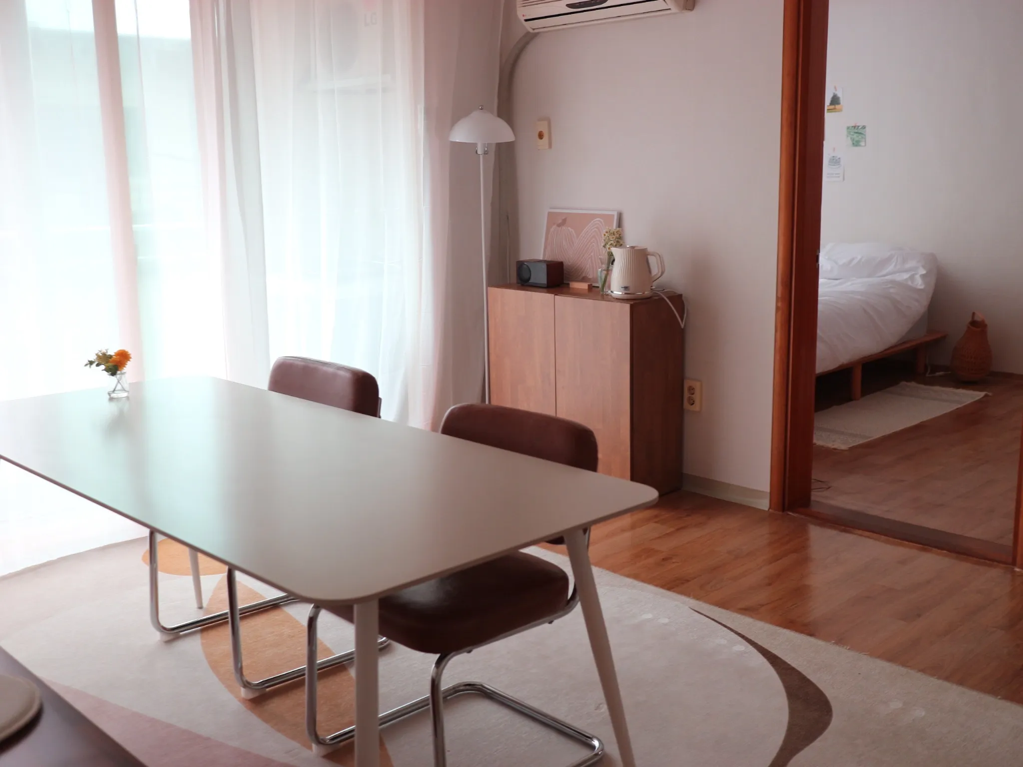 One-Bedroom in Jung-gu, Daejeon — 50m², sleeps 6, 1 bath