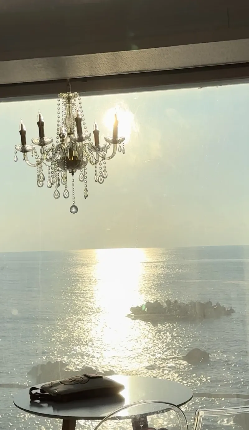 [Pohang] A cozy space with a private ocean view, perfect for working from home. 6