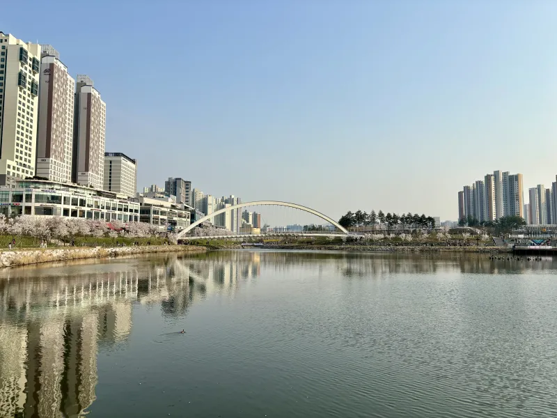 [Hanam] Free fitness book cafe provided at new Misari Station D 29