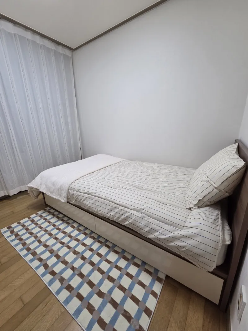 [Sokcho] Mountains, sea, lakes, and markets are all within a 10-minute drive from an apartment. 7