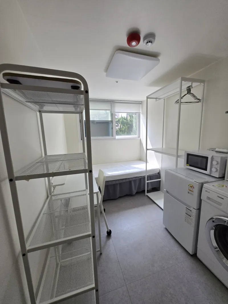 [Dongjak, Seoul] W Stay 98, a 3-minute walk from Jangseungbaegi Station 7