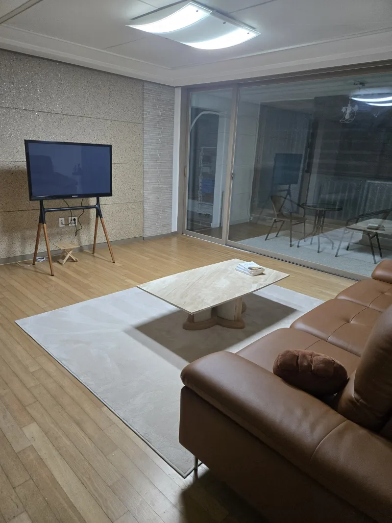 [Sokcho] Mountains, sea, lakes, and markets are all within a 10-minute drive from an apartment. 24
