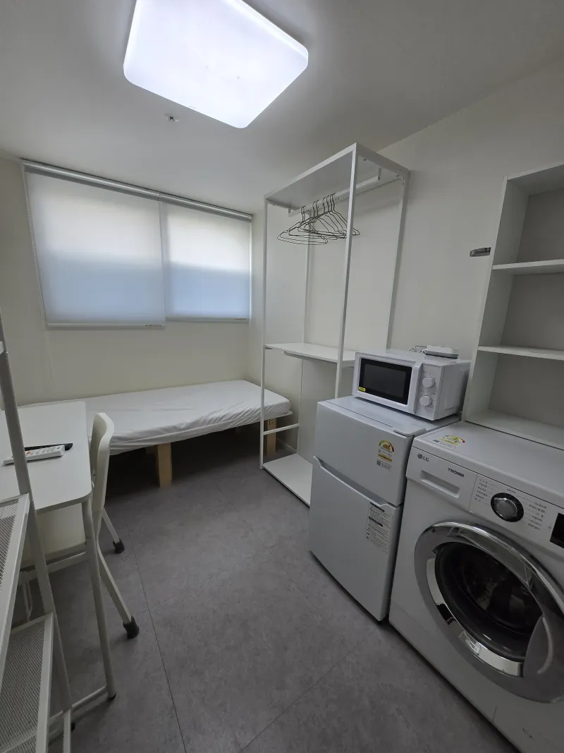 [Dongjak, Seoul] W Stay 98, a 3-minute walk from Jangseungbaegi Station 8