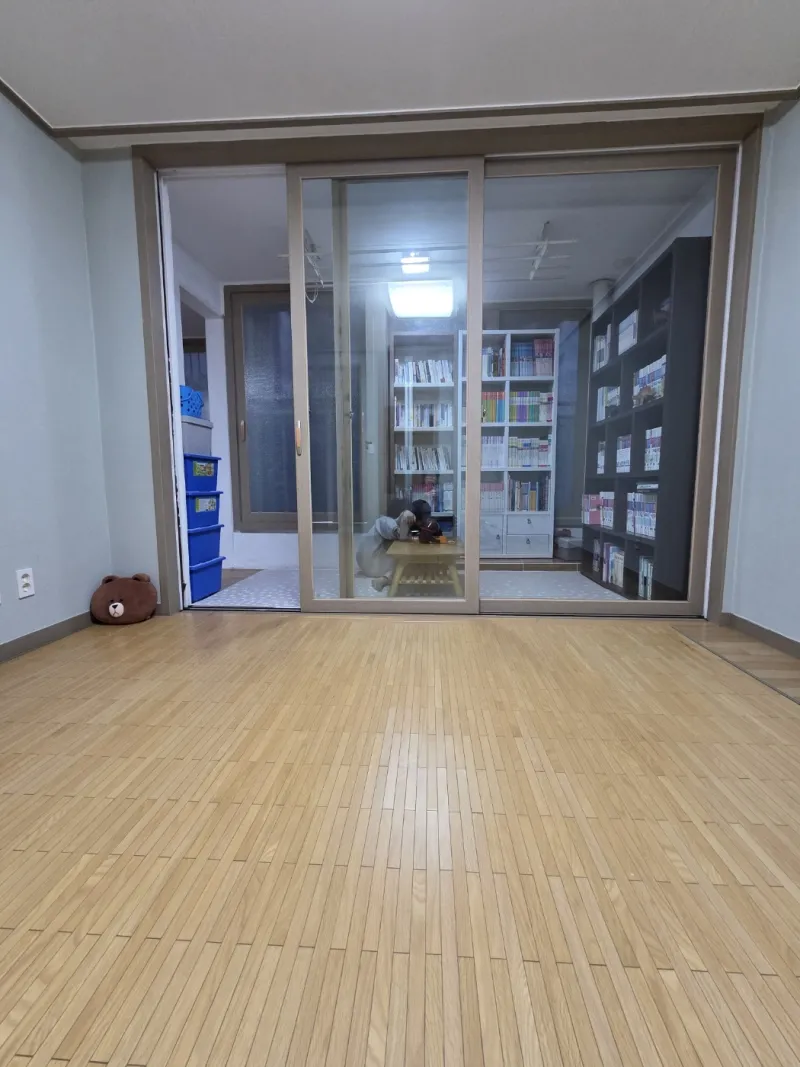 [Sokcho] Mountains, sea, lakes, and markets are all within a 10-minute drive from an apartment. 8
