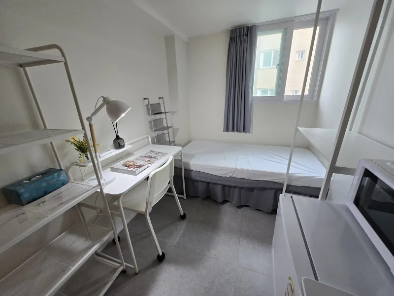 [Dongjak, Seoul] W Stay 98, a 3-minute walk from Jangseungbaegi Station 5