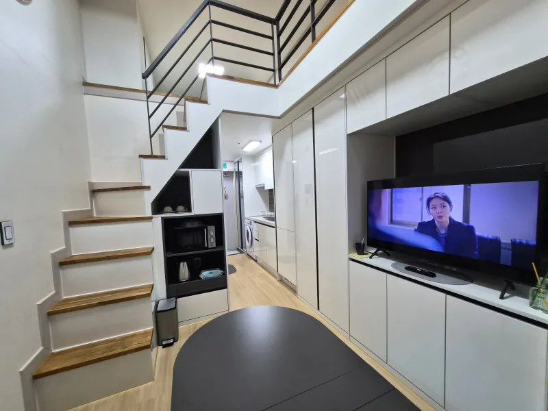 [Gangnam, Seoul] A cozy, fully furnished duplex 1 minute from Eonju Station 17