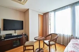 [Jung-gu, Seoul] Perfect location near Seodaemun Station, best value, fully furnished residential hotel 3