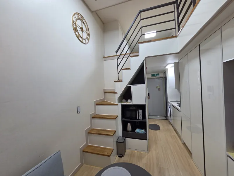 [Gangnam, Seoul] A cozy, fully furnished duplex 1 minute from Eonju Station 18