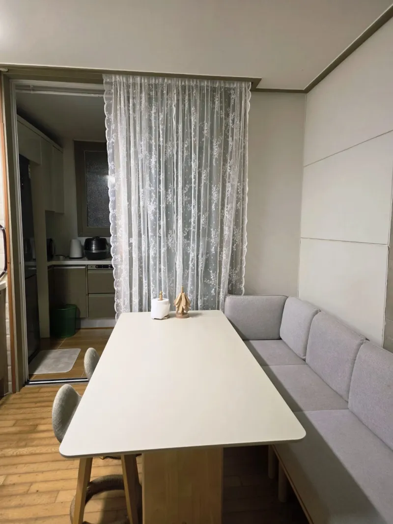 [Sokcho] Mountains, sea, lakes, and markets are all within a 10-minute drive from an apartment. 14