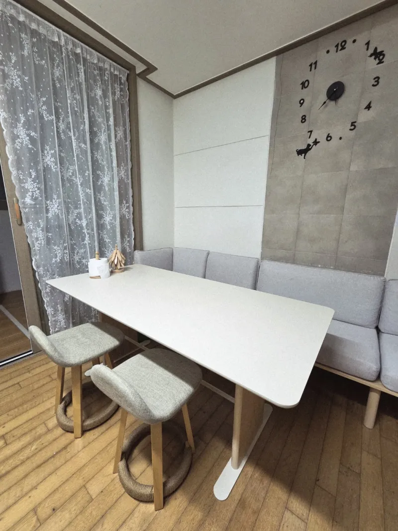[Sokcho] Mountains, sea, lakes, and markets are all within a 10-minute drive from an apartment. 13