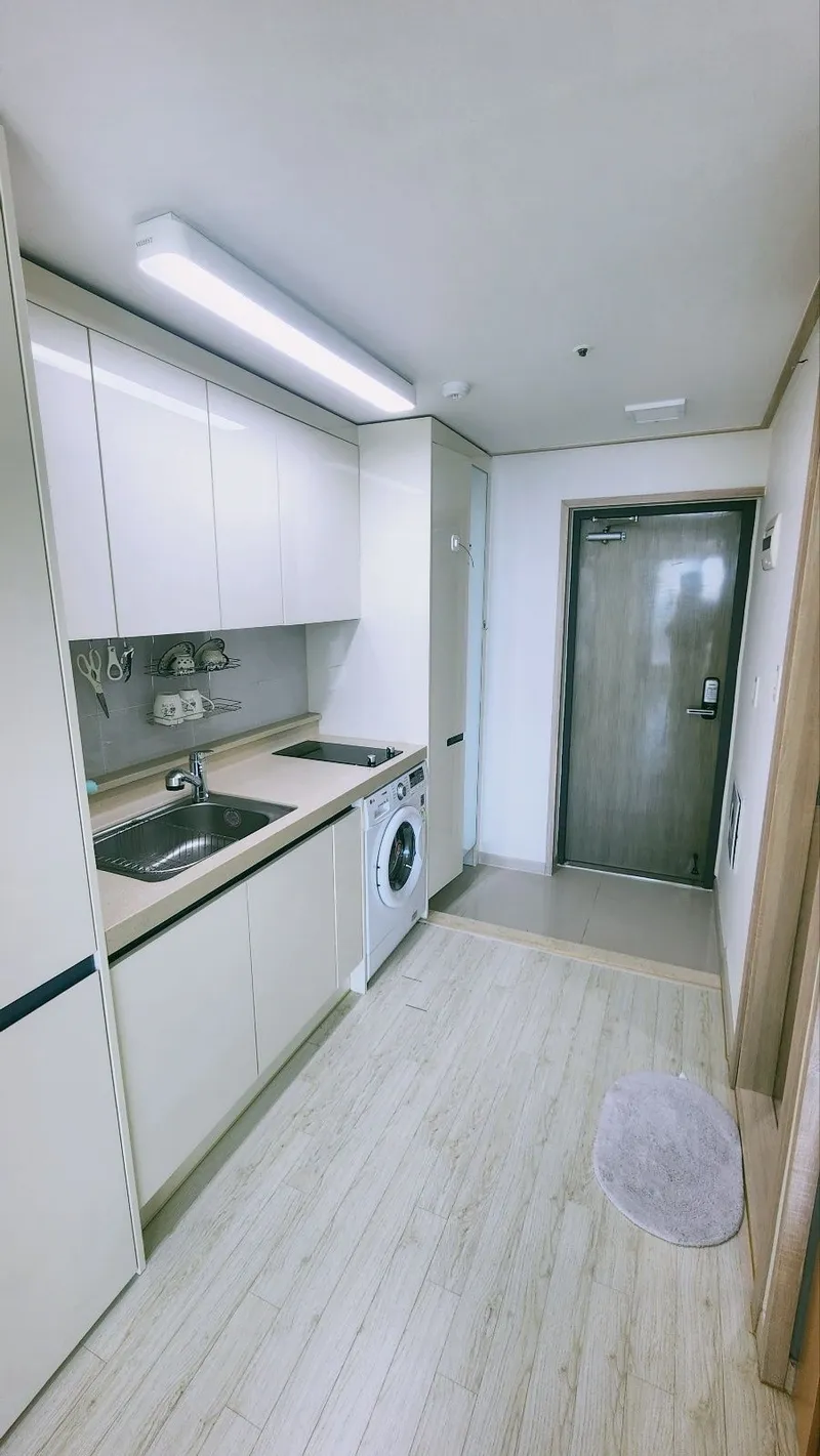 [Gangneung] Jumunjin 12th floor ocean view white room 7