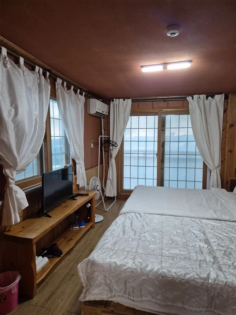 [Aewol, Jeju] 2-bedroom one-room pension near Aewol Port, room 201 2