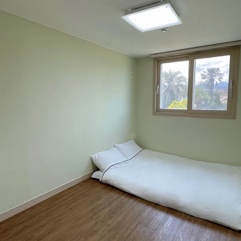 [Aewol, Jeju] Stone wall & grass yard, fully-optioned 1.5 room with cooking facilities (A102) 3