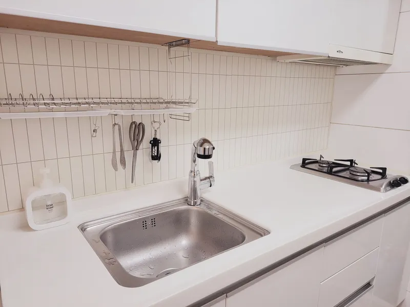 [Busanjin, Busan][Near Seomyeon] Cozy Wood / Cooking Available / High-rise Night View / Bathtub / Jeonpo Cafe Street 16