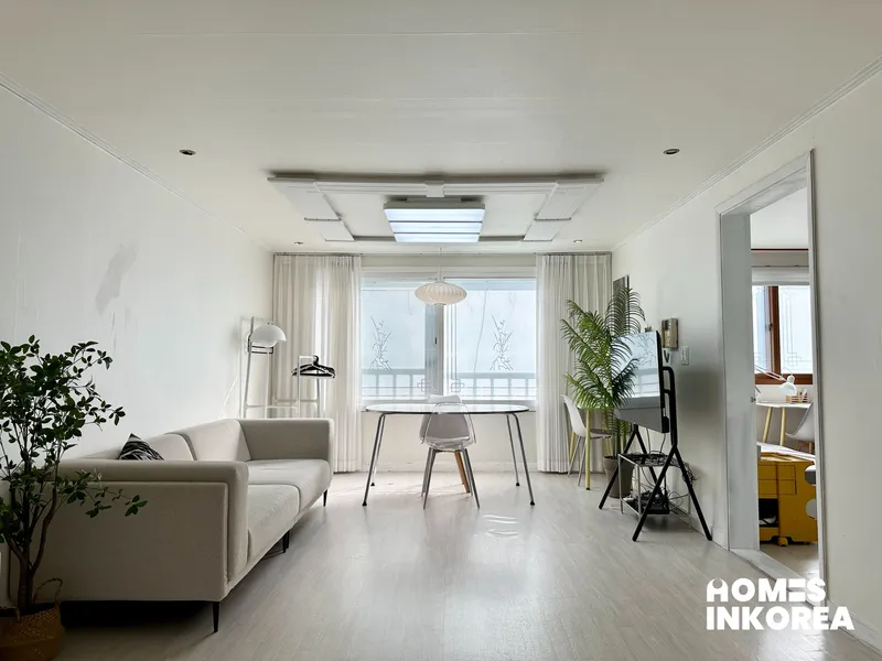 [Seodaemun, Seoul][Seoul Mapo] 7-minute walk from Hongik Univ. Station, three-room 10