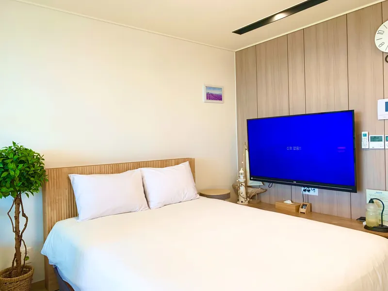 [Sokcho] Couple Room with Ocean, Seoraksan, Cheongcho Lake, and Ferris Wheel View 8