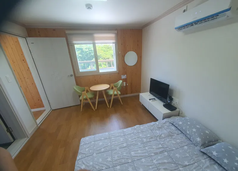 [제주 구좌] 감성힐링 복층형 독채 #3룸3화장실4에어컨 #숲들판 9