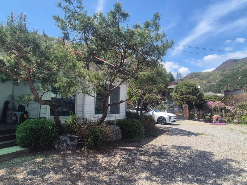 [Gapyeong] Gyeongban Beomso Valley 30 seconds walk, three-room, large yard and barbecue area 14