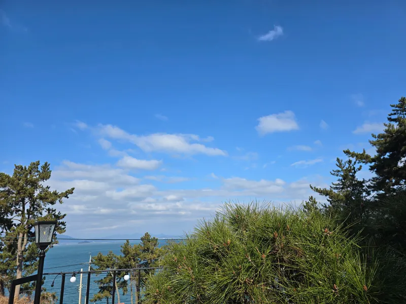 [Namhae] A place where you can take in the red sunset sky and blue sea at a glance 15