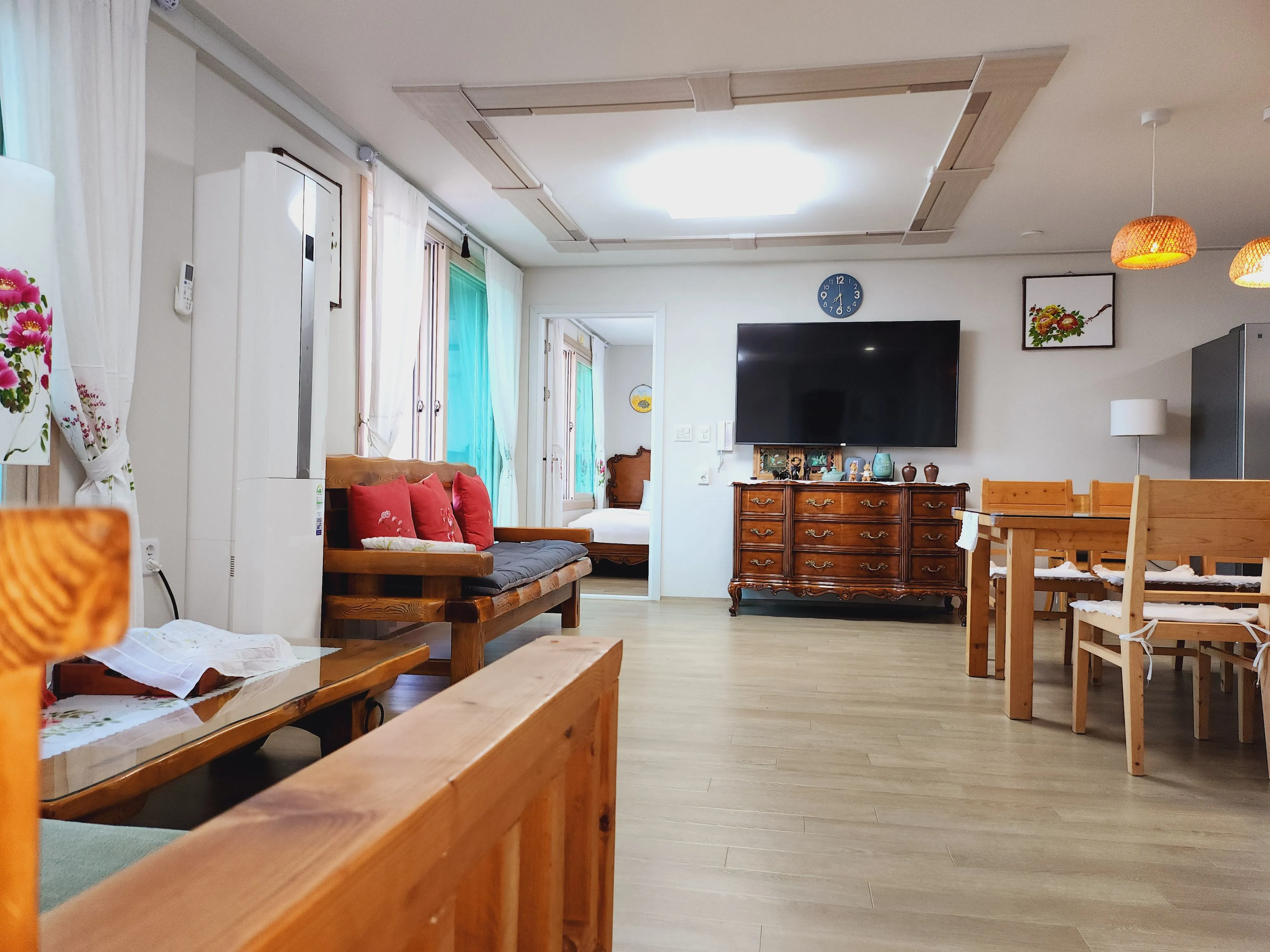 Gunja-dong Garden-View Two-Bedroom House