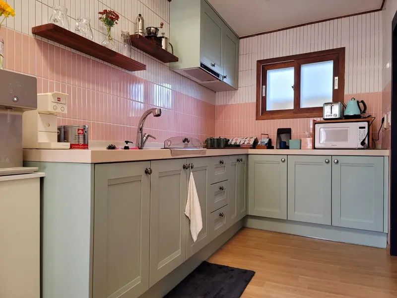 [Gyeongju][Gyeongju, Gyeongsangbuk-do] Baekryeonbang, a shared house on Hwangridan-gil 12