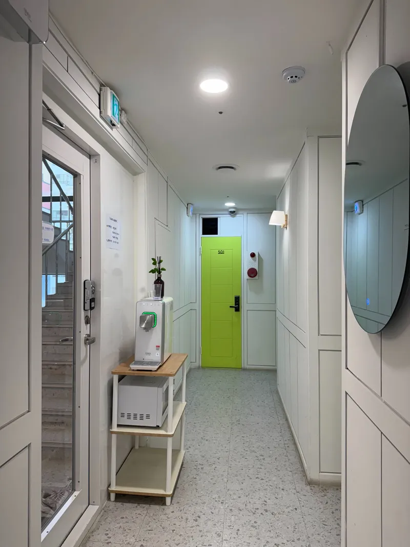 [Goyang] Baekseok Station, Ilsan Hospital Budget-friendly Accommodation, Female Only Room 503 13