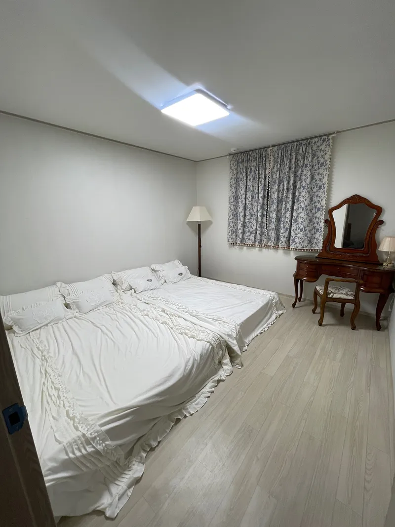 [부산 수영] 광안리 방3개 침대4개 단체/가족여행최적 8