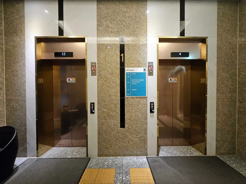 [Seongdong, Seoul] 5-minute walk from Janghanpyeong Station, duplex city view room 704 11