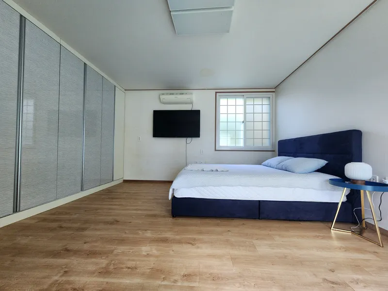 [Aewol, Jeju] A detached house with a beautiful south-facing garden perfect for golf practice. 2