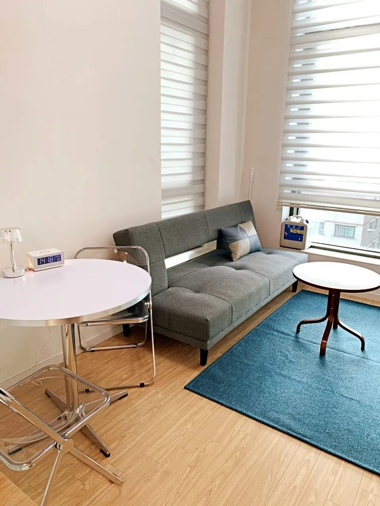 [Gwanak, Seoul] Sindaebang Station Full-option duplex street-side security excellent 3