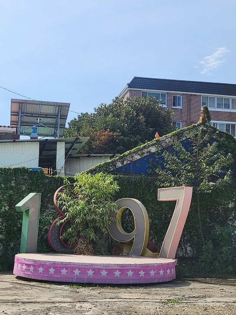 [Mokpo][Mokpo Gatbawi] ◆Ocean View ◆3-minute walk from Gatbawi & Peace Square, newly built, fully furnished ★Utilities included 88
