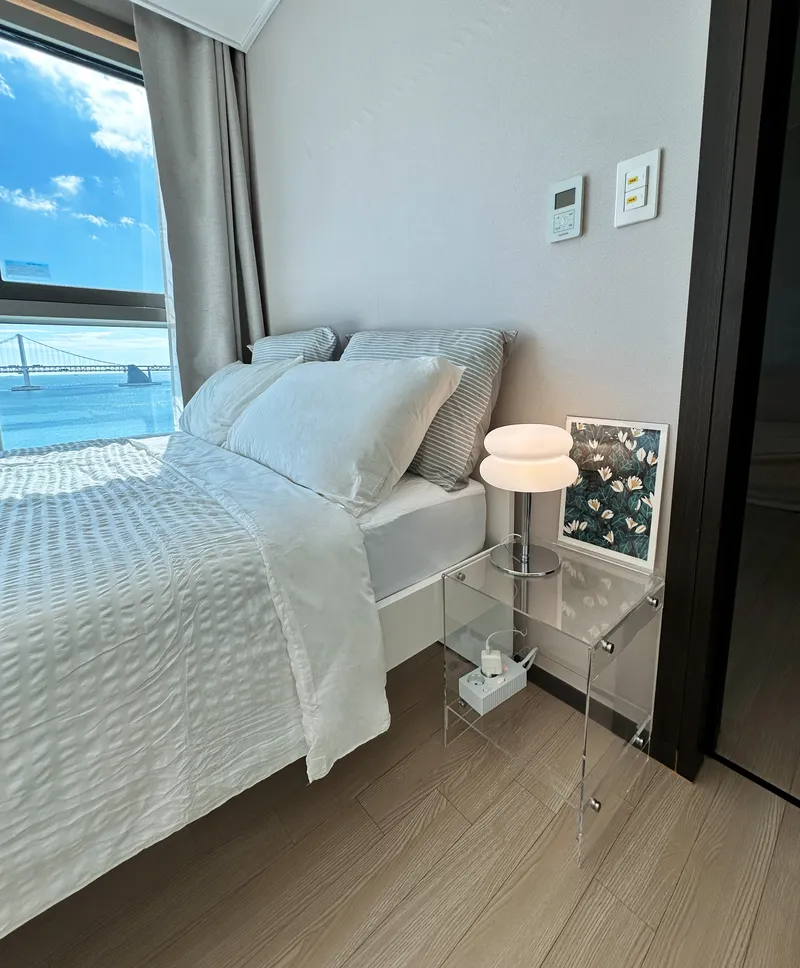 [Suyeong, Busan] A hip, modern accommodation with a full ocean view of Gwangalli Beach. 3