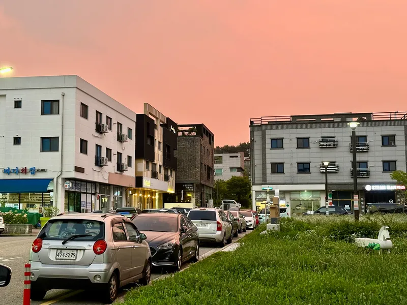 [Yeongjong, Incheon] 5 minutes from Yeongjong Unseo Station, 3 rooms/2 bathrooms, hotel bedding, convenience store 30s 60
