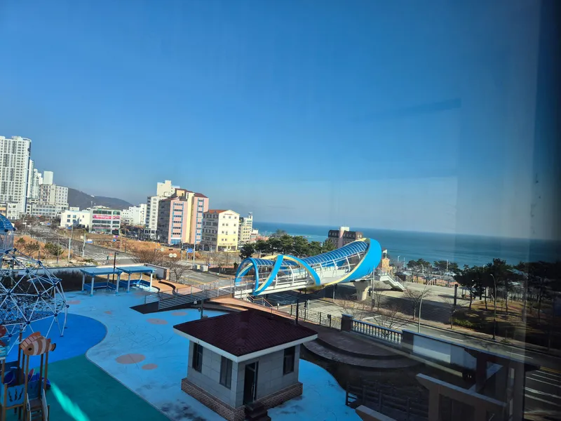 [Buk-gu, Ulsan] A modern restaurant where you can enjoy the ocean view and night city view from the jacuzzi and izakaya bar 39