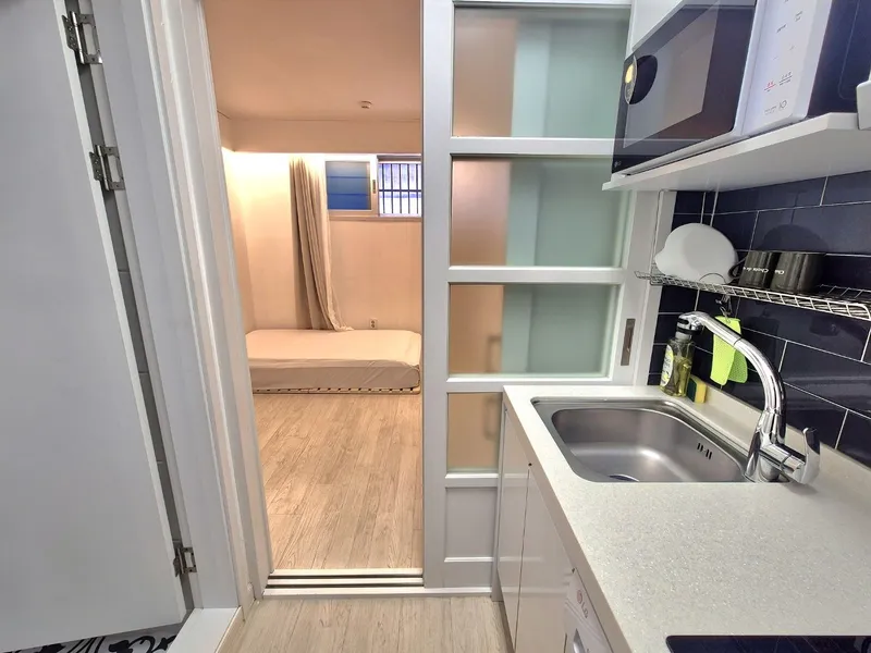 [Dongjak, Seoul][Seoul Sadang] Cozy accommodation, Semi-basement A6, 5-minute walk from Sadang Station / 15 minutes from Gangnam 6