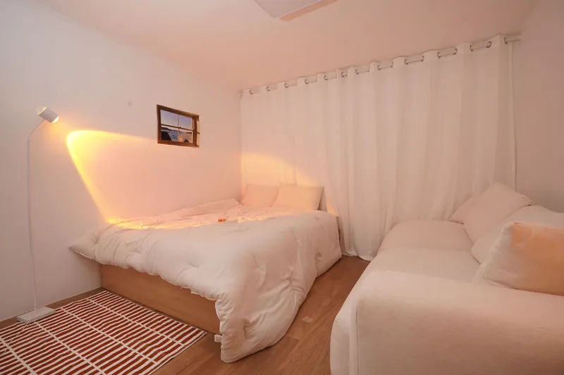 [Jongno, Seoul] #5 min walk from Hyehwa Station #Recently remodeled #3 rooms + 1 bathroom #Beam projector cinema 5