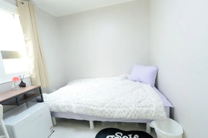 [Anyang] Room 302, a stylish accommodation near Anyang Station 3